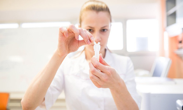 俄羅斯科學(xué)家造防紫外線透明過(guò)濾材料